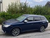 Mitsubishi Outlander 2.2 DI-D ClearTec 4WD AT Diamant E... - blaue Mitsubishi Outlander