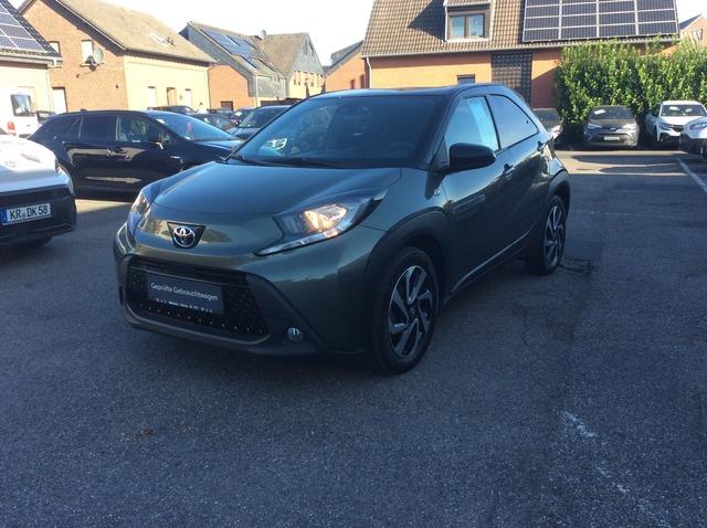 Toyota Aygo X Pulse /Team D 17'' Alu, Kamera/Sitzheizun