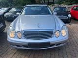 Mercedes-Benz E 200 E T-Modell E 200 Kompressor - Mercedes-Benz E 200 aus 2005: Kompressor