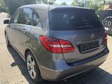 Mercedes-Benz B 200 BlueEFFICIENCY Sports Tourer SCHIEBEDACH - Mercedes-Benz B 200: Kombi