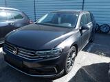 Volkswagen PASSAT VARIANT GTE 18Z/LED/ACC/PANO/AHK/KAMERA - Volkswagen Passat Variant mit Hybrid-Antrieb: Kombi