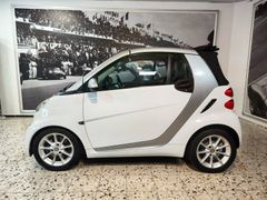 Fahrzeugabbildung Smart For Two  Cabrio Passion AUT.( VOLLEDER/KLIMA )