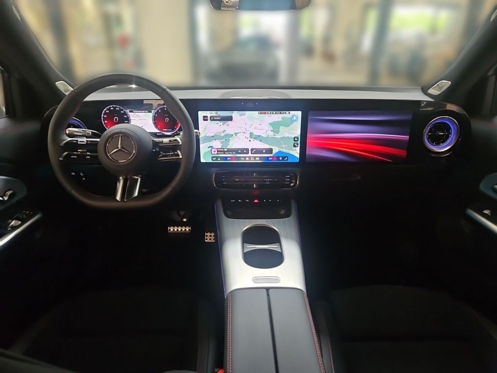Fahrzeugabbildung Mercedes-Benz GLB 200 4MATIC +AMG+Night+AHK+DynLicht+Pano+