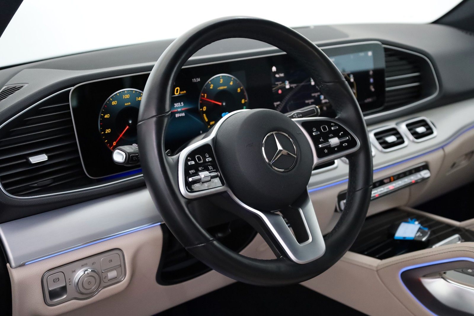 Fahrzeugabbildung Mercedes-Benz GLE 350de 4M Leder,Navi,LED,Park-Paket 360°,AHK