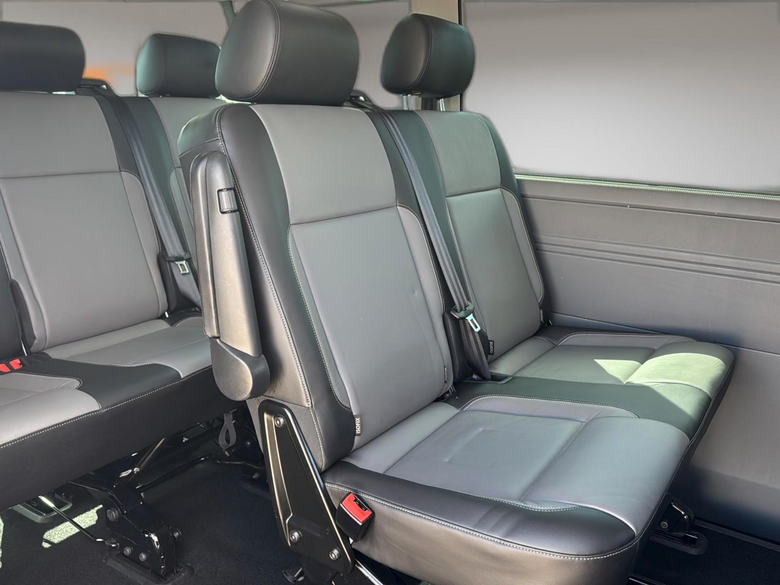 Volkswagen T6.1 Caravelle  Highline 4MOTION AHK Stand