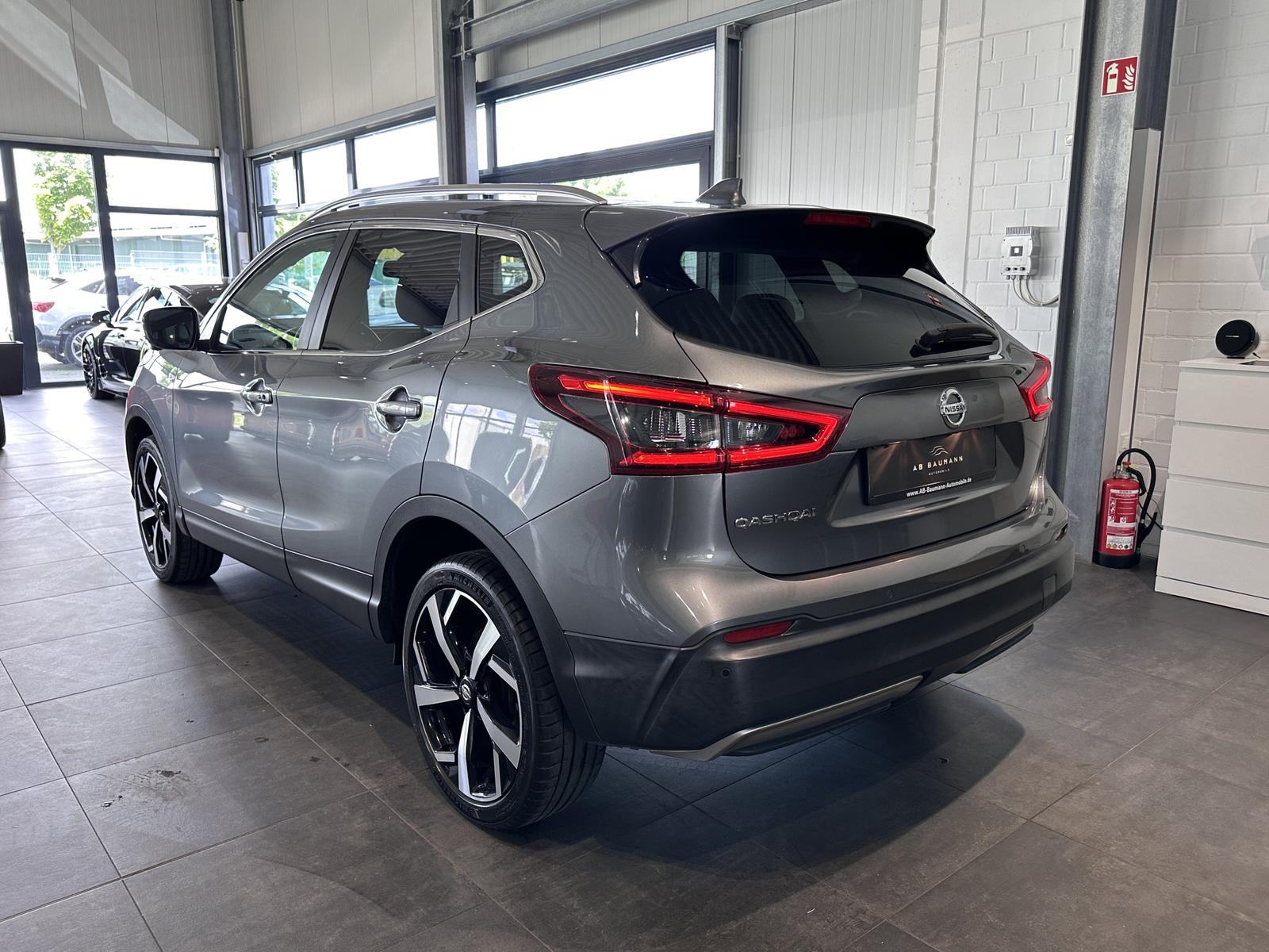 Nissan Qashqai *PANO, SPURHALTE, TOTWINKEL, 360GR.*