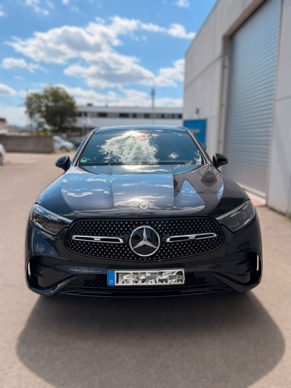 Image of Mercedes-Benz GLC 200