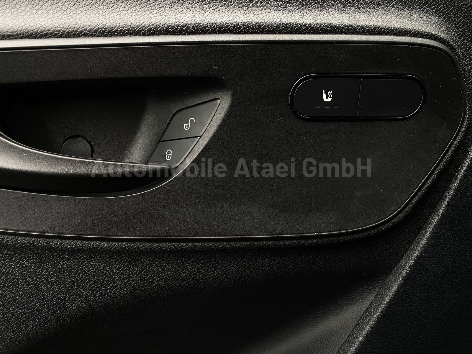 Fahrzeugabbildung Mercedes-Benz Sprinter 317 CDI NAVI+ KAMERA+ SITZHEIZ. 5767