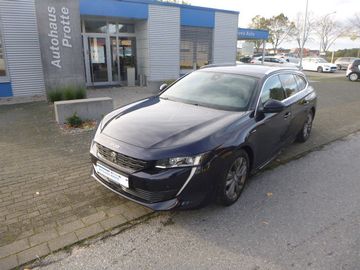 Peugeot 508 HYBRID 225 e * Allure *Automatik / AHK *