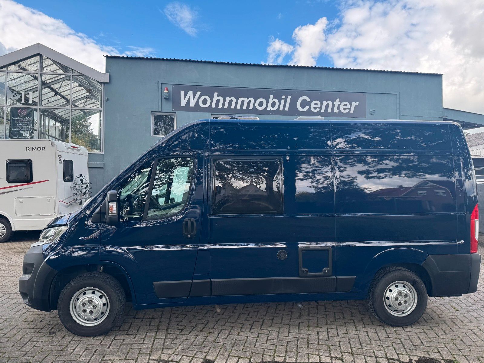 Fahrzeugbild 2