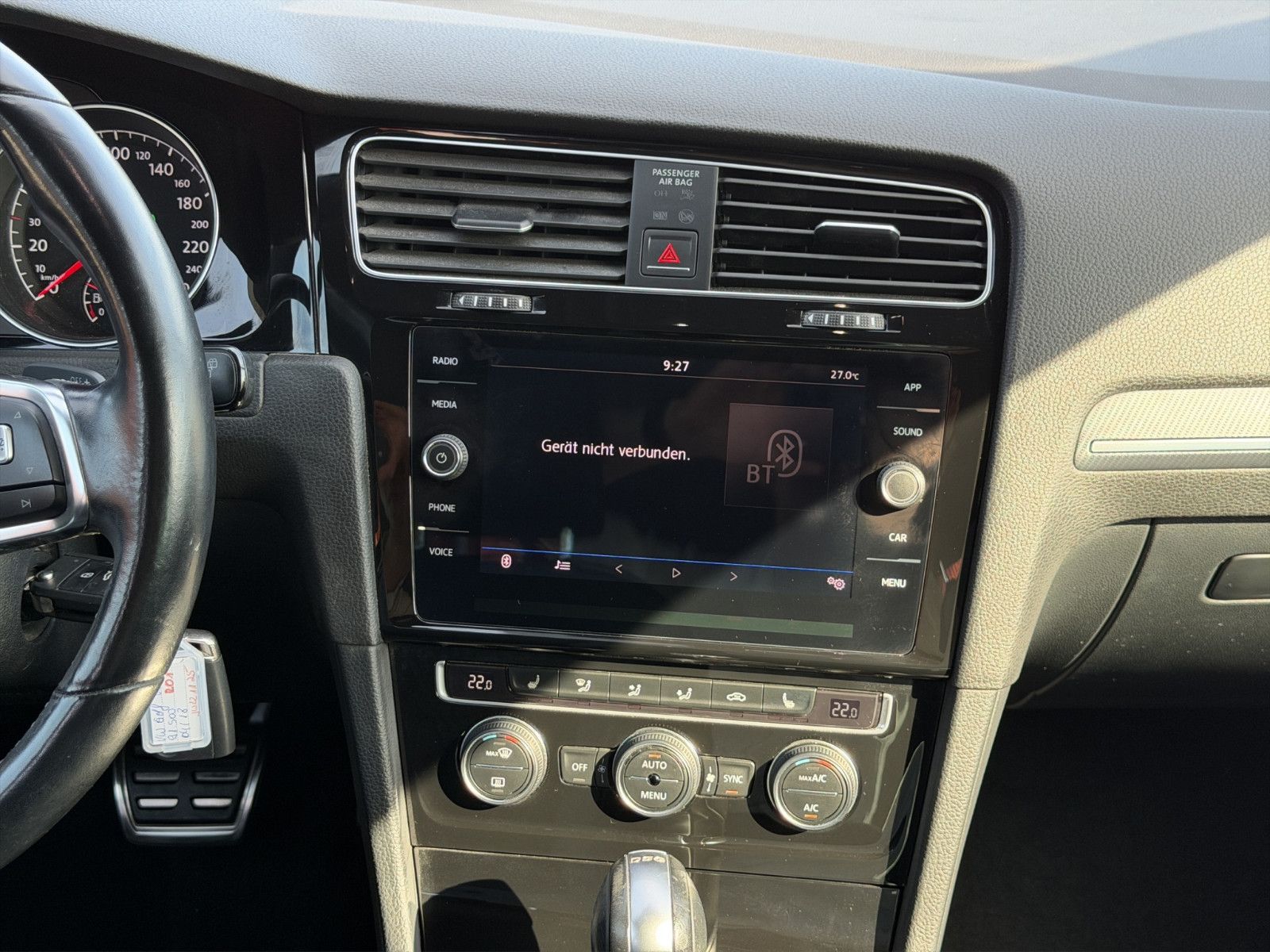 Fahrzeugabbildung Volkswagen Golf R-Line Apple /Szhzg/1.Hand/DAB/LED/Klimaaut