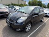 Toyota Yaris Executive,Euro5,Klimatr.Alu,Winter,AHK - Toyota Yaris Executive mit Benzin-Antrieb