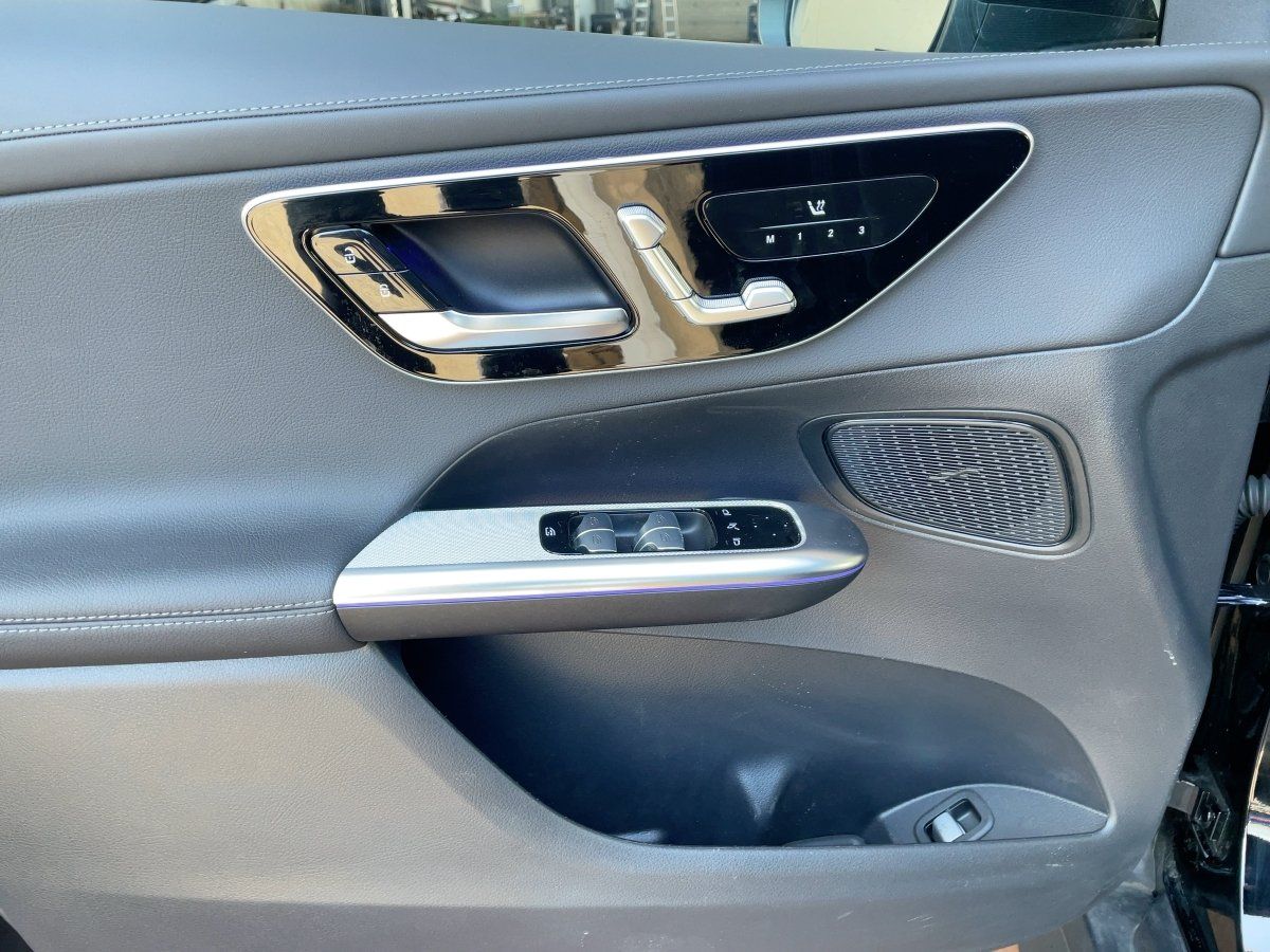 Fahrzeugabbildung Mercedes-Benz GLC 200 4M AMG/Night/360°/Distr./AHK