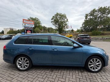 Volkswagen Golf - 6