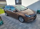 Opel Astra ST 1.6 BiCDTI Sports Tourer, 1. Hand  - Opel Astra mit Diesel-Antrieb: H