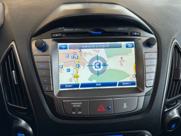 Hyundai ix35 Style AWD *Navi*Leder*Klima*