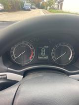 Skoda Octavia Combi 2.0 TDI DSG RS RS - Skoda Octavia aus 2009: RS