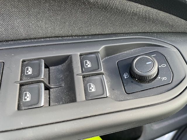 Golf Variant 1.5 TSI Active  Navi digitales Cock
