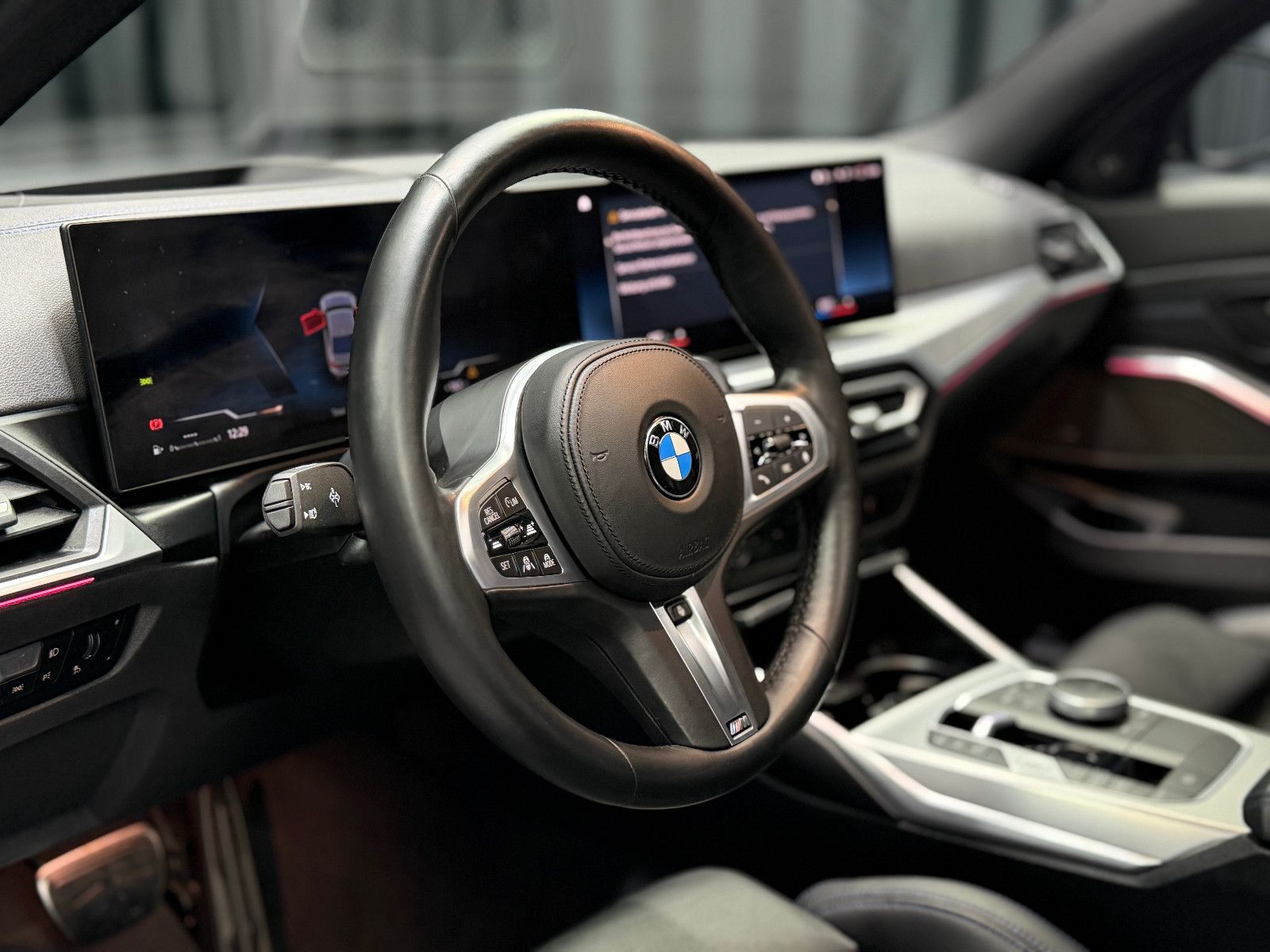 Fahrzeugabbildung BMW M340 i xDrive Limo|M-Sitze|360°|H&K|HuD|VOLL