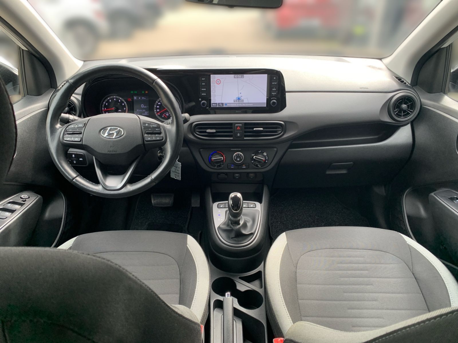 Fahrzeugabbildung Hyundai i10 1.2 Trend Automatik Navi Sitzheizung
