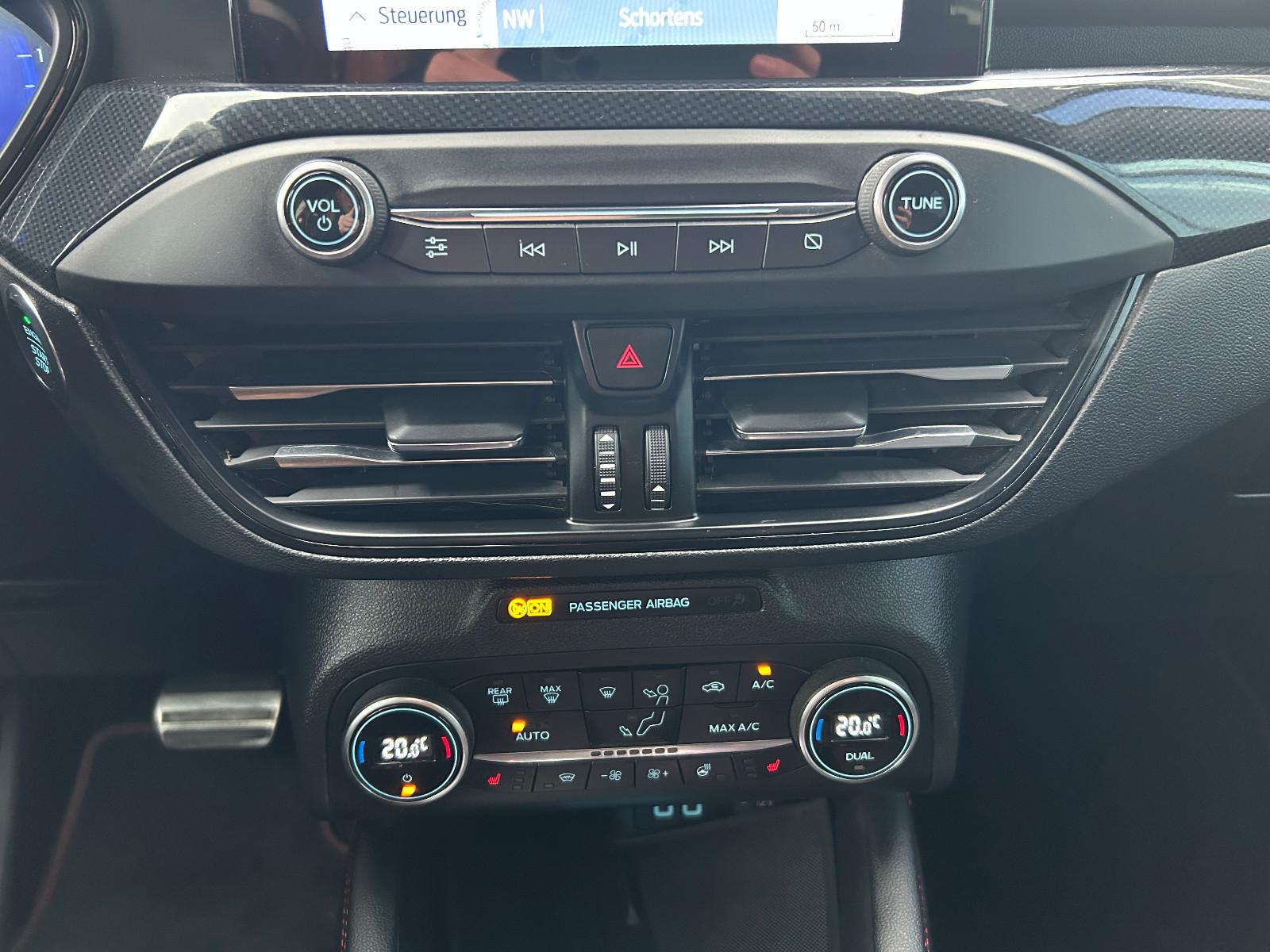 Ford Focus Turnier 1.5 ST-Line X *LED*APP*TEMP*SHZ*18