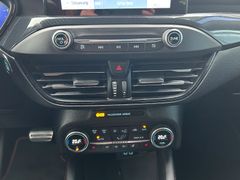 Fahrzeugabbildung Ford Focus Turnier 1.5 ST-Line X *LED*APP*TEMP*SHZ*18