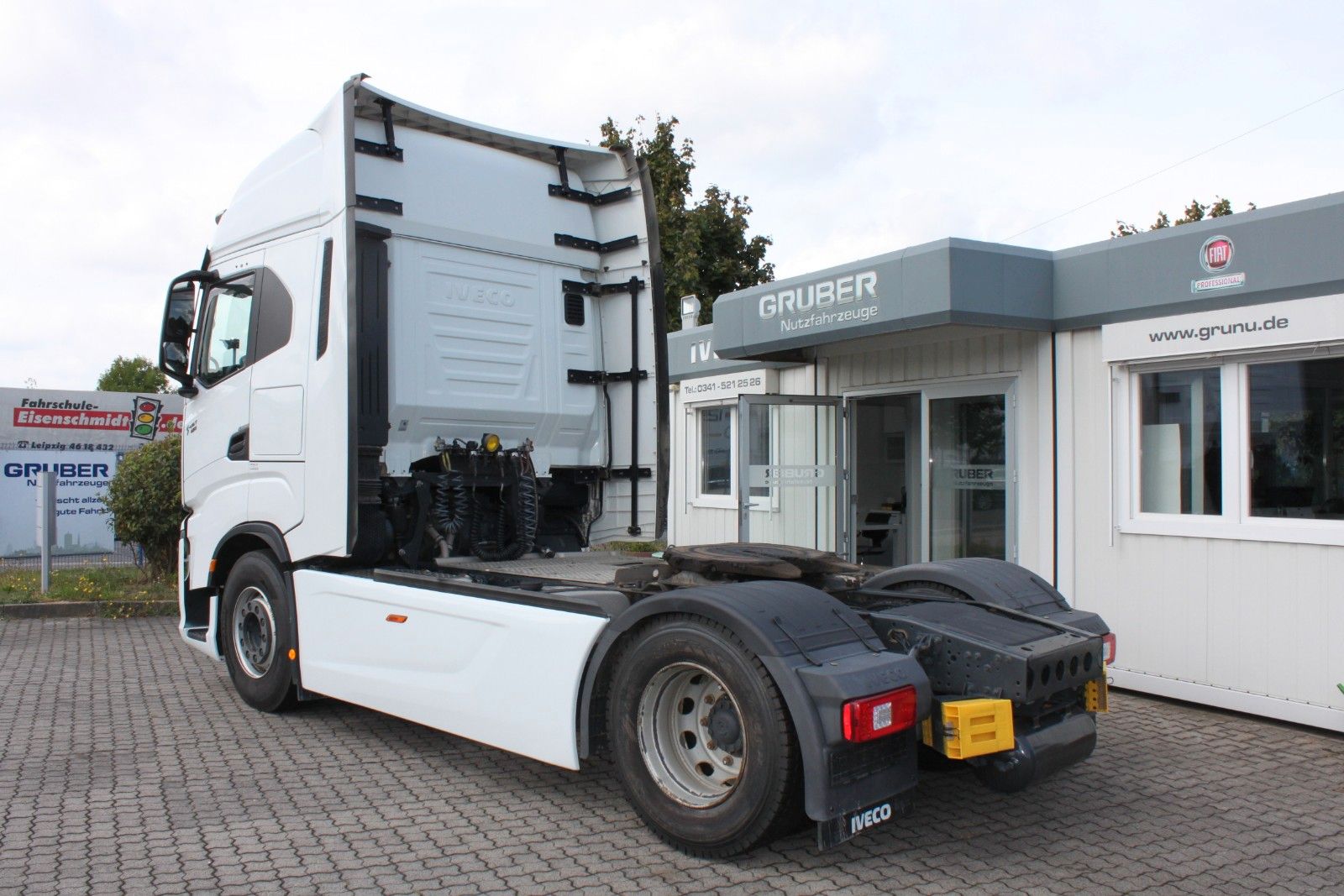 Fahrzeugabbildung Iveco S-Way AS440S49T/P mit Kipphydraulik