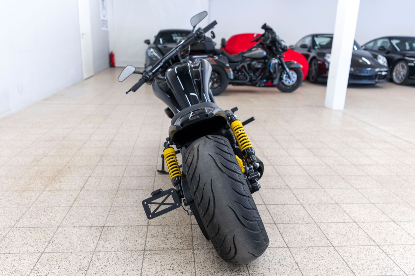 Fahrzeugabbildung Harley-Davidson VRSCF VROD