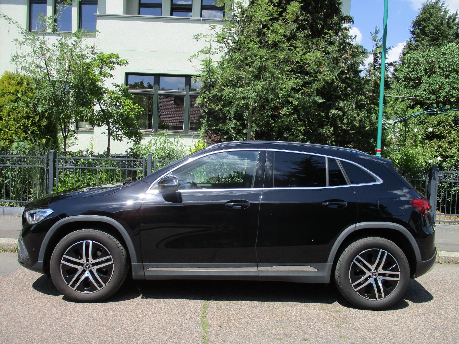 Mercedes-Benz GLA 200d 4Matic Progressive,  34-Tkm