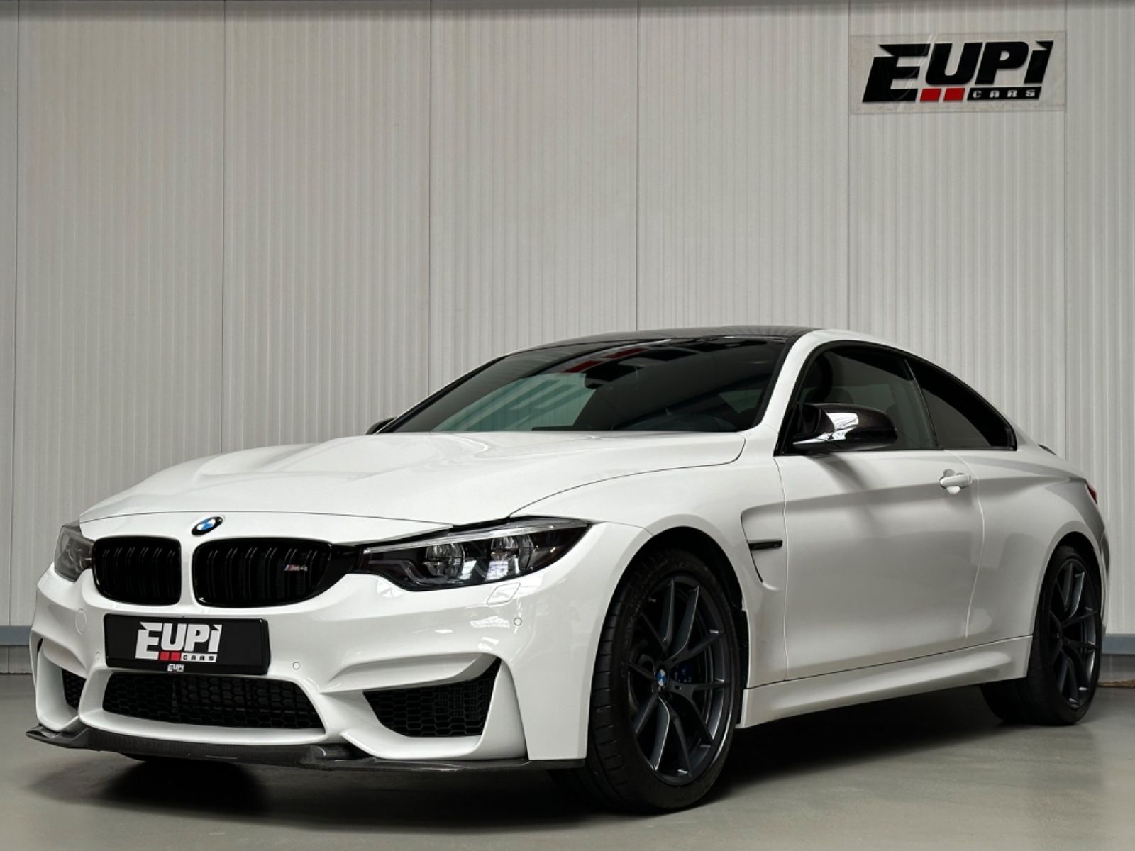 Fahrzeugabbildung BMW M4 CS / HUD / Carbon/R.Kamera/M Drivers Package