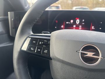 Bild 13 Opel Astra GS SHZ+LHZ/NAVI/PDC V+H+CAM/KLIMA AT