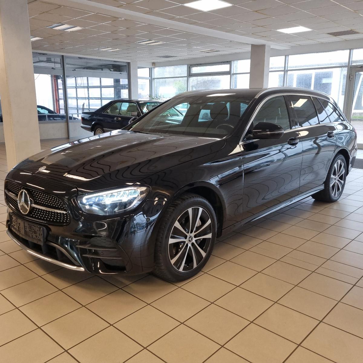 Mercedes-Benz E 300 E T-Modell E 300 de 4Matic