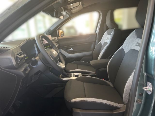 Fahrzeugabbildung Dacia Bigster JOURNEY TCE 140 Navi Digitales Cockpit L