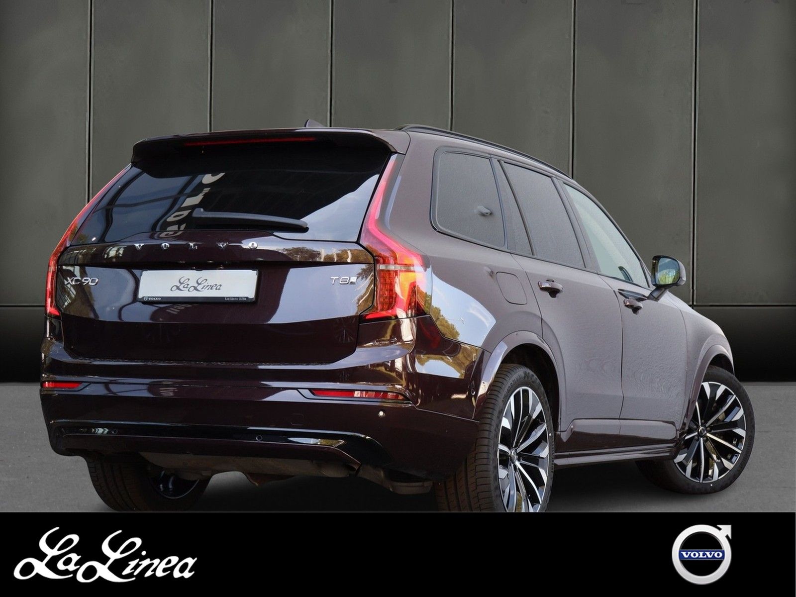 Volvo XC90 T8 AWD Recharge Reskin Ultra Dark NP:108.26 imagem 2
