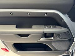 Foto Nummer 11: LAND ROVER Defender