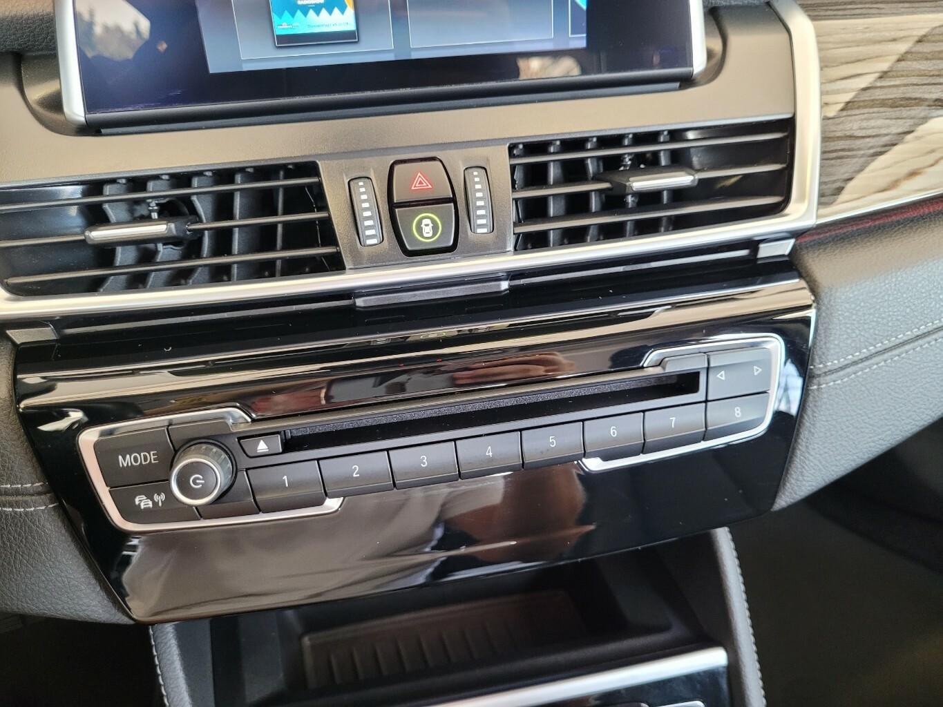 BMW 220 Active Tourer 220 i Luxury Line*AHK*Business