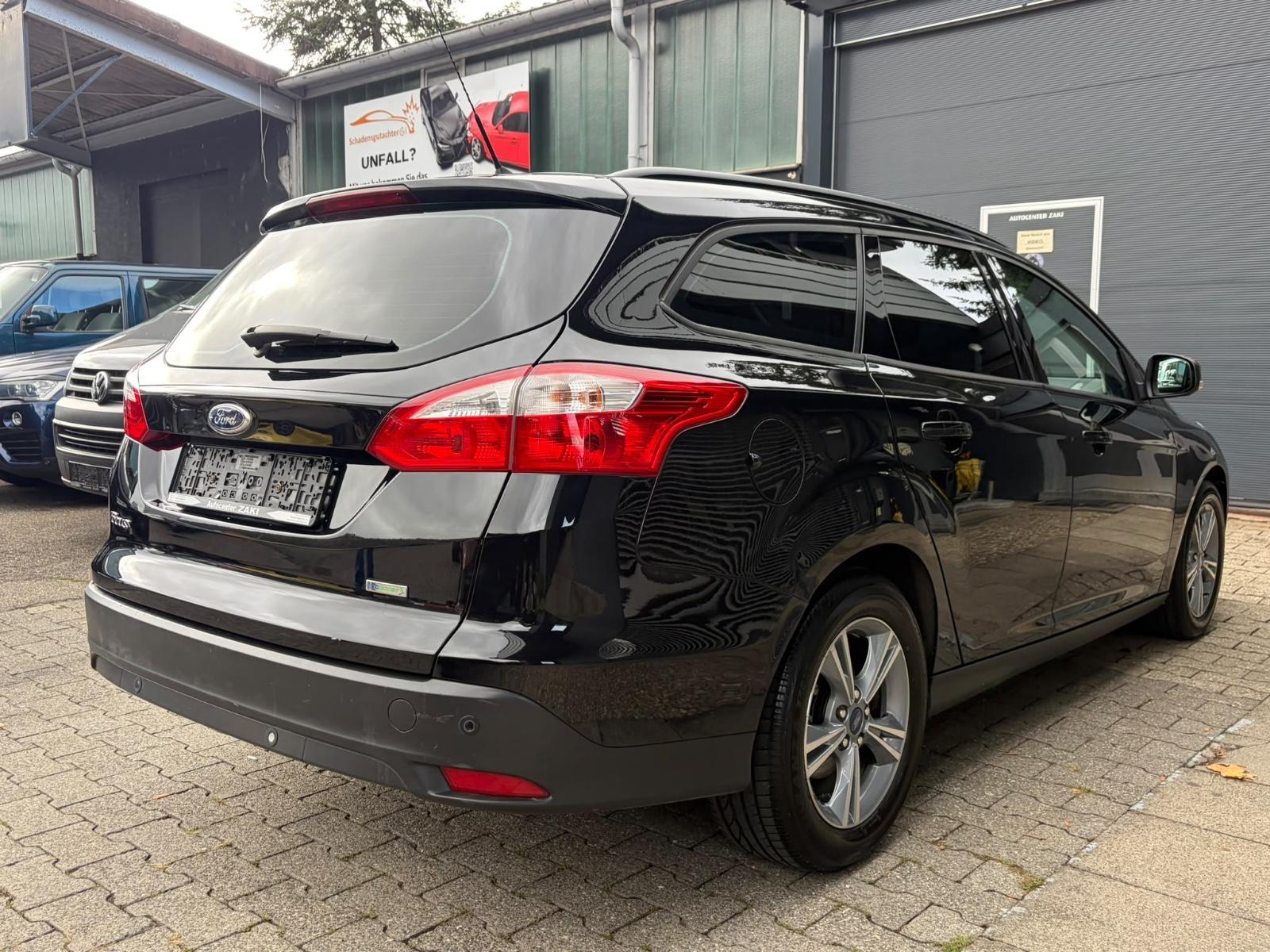 Ford Focus 2014 — photo 6