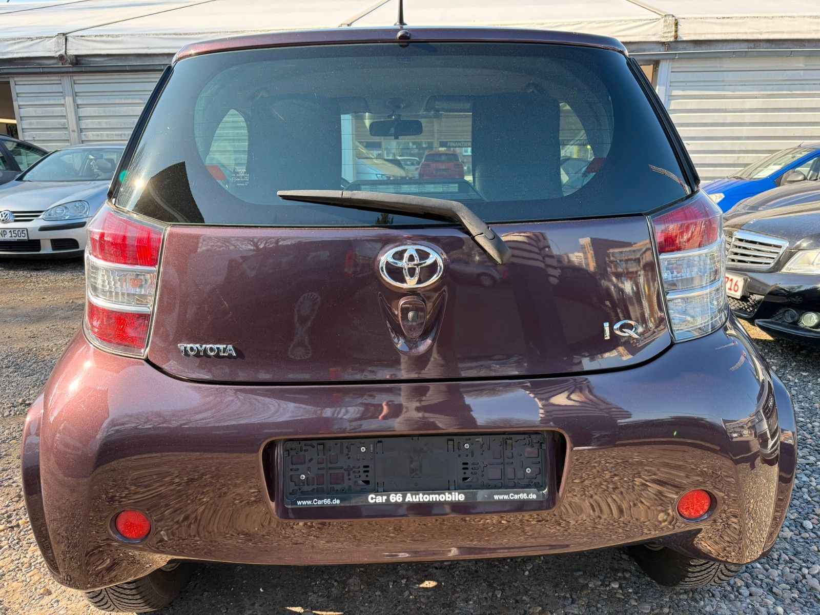 Fahrzeugabbildung Toyota IQ 1,0