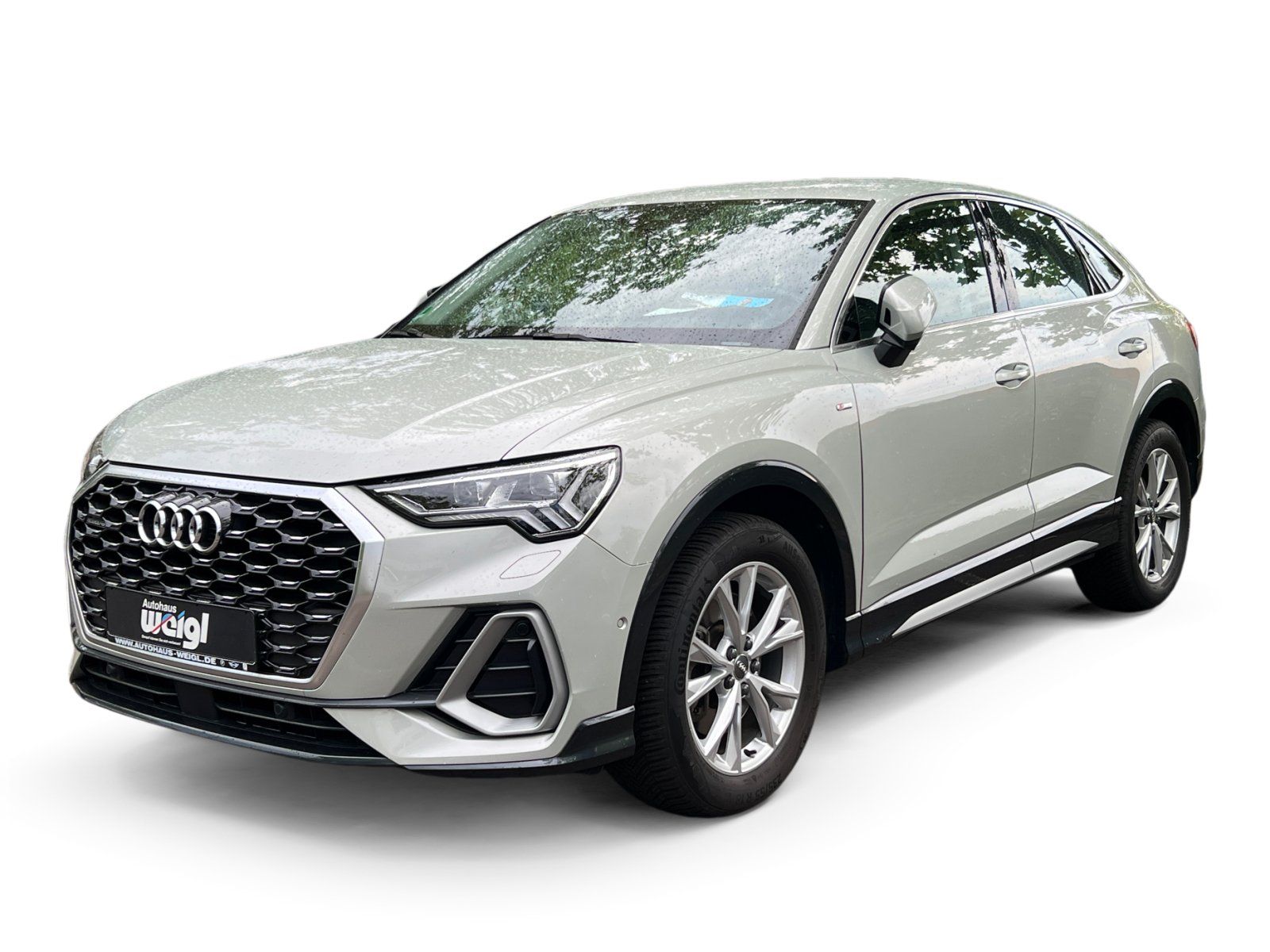 Fahrzeugabbildung Audi Q3 40 TFSI Sportbach Qua. +Komfortzugang+Allrad