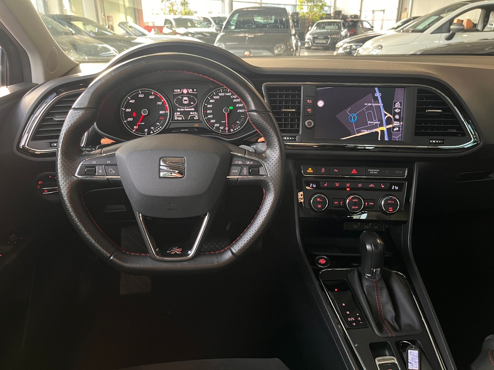 Fahrzeugabbildung SEAT Leon ST FR Black Matt Edition LED NAVI ALU