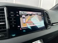 Skoda Karoq 1.5 TSI DSG Sportline PANO KAM AHK 4JGAR bei Autohaus Landmann & Maier OHG