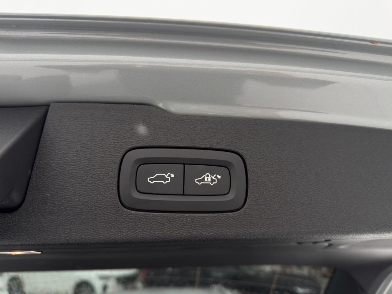 Volvo V60 B4 CC Plus AWD/Leder/Navi/LED/Kam/19Zoll/GJR foto 17