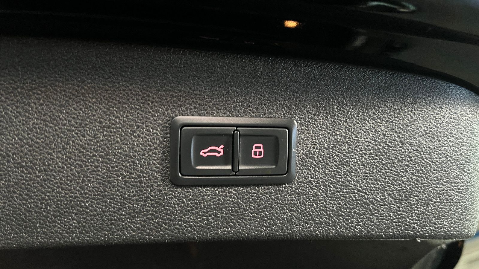 Fahrzeugabbildung Audi A7 SP QUATTRO 3X S-LINE BLACK EDITION HUD 20ZOLL