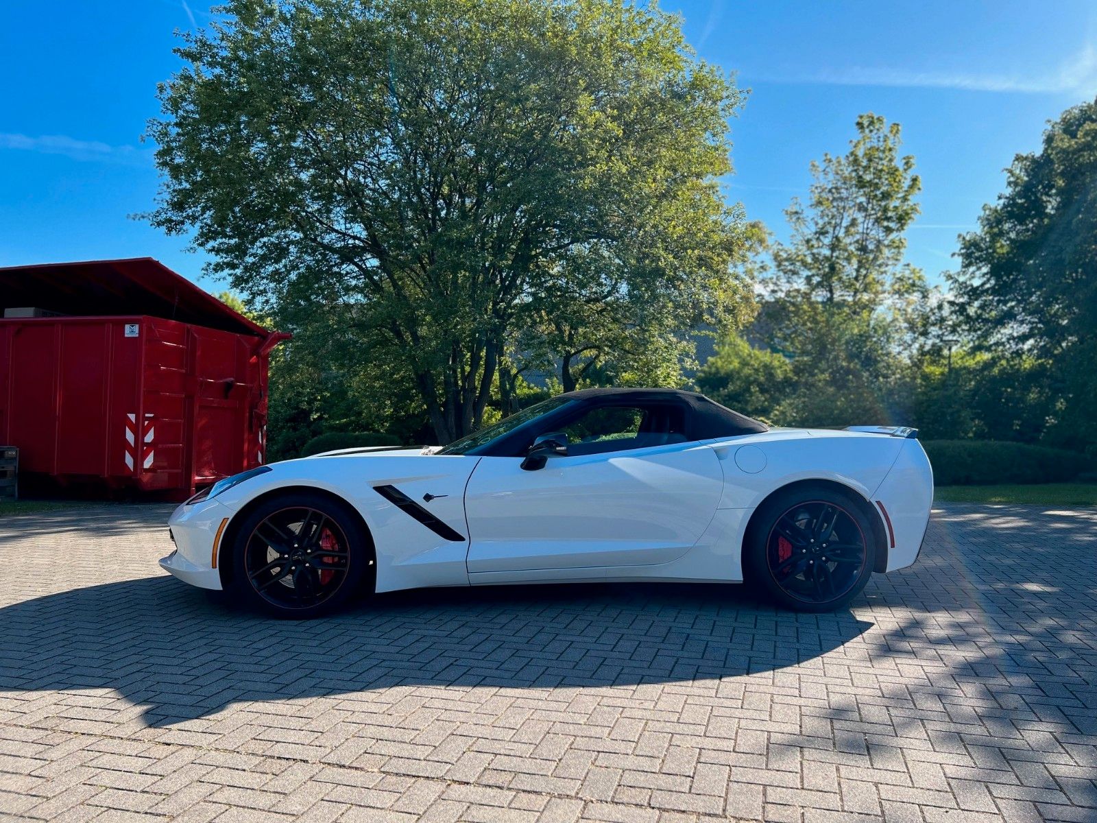 Fahrzeugabbildung Corvette C7 6.2 V8 AT8 Stingray Cabrio 3LT
