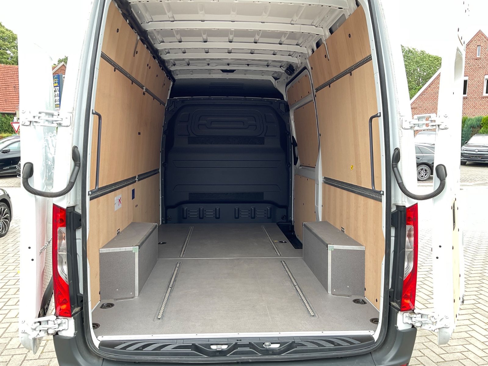 Fahrzeugabbildung Mercedes-Benz Sprinter 317 CDI,L2 H2,Automatik,Kamera,Navi,GJR