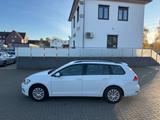Volkswagen Golf VII Variant Trendline/TEMP/AC/5 GANG - Volkswagen Golf mit Diesel-Antrieb: 5.5