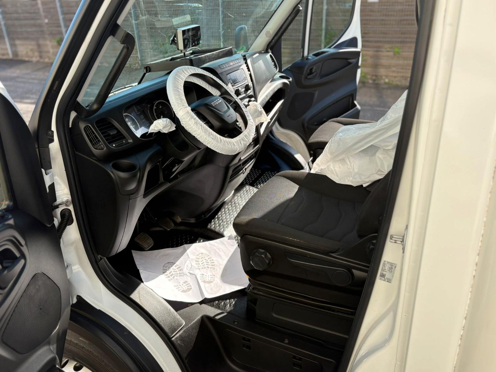 Iveco Daily 70C18/UNIKAT/XXL 5.30P/Schlafkabine/Klima/