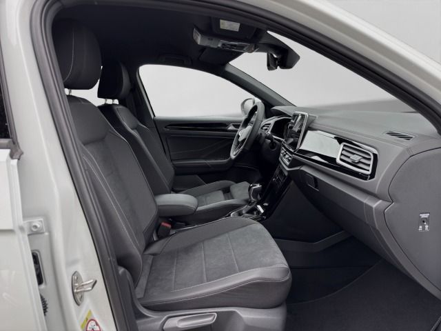 Volkswagen T-Roc 1.5 TSI DSG R-LINE IQ.LIGHT REAR VIEW IQ.D foto 4