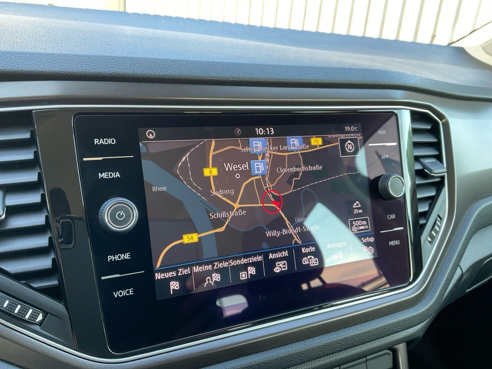 Volkswagen T-Roc 1.0 TSI Style KAMERA LED SITZHZG ALLWETTER