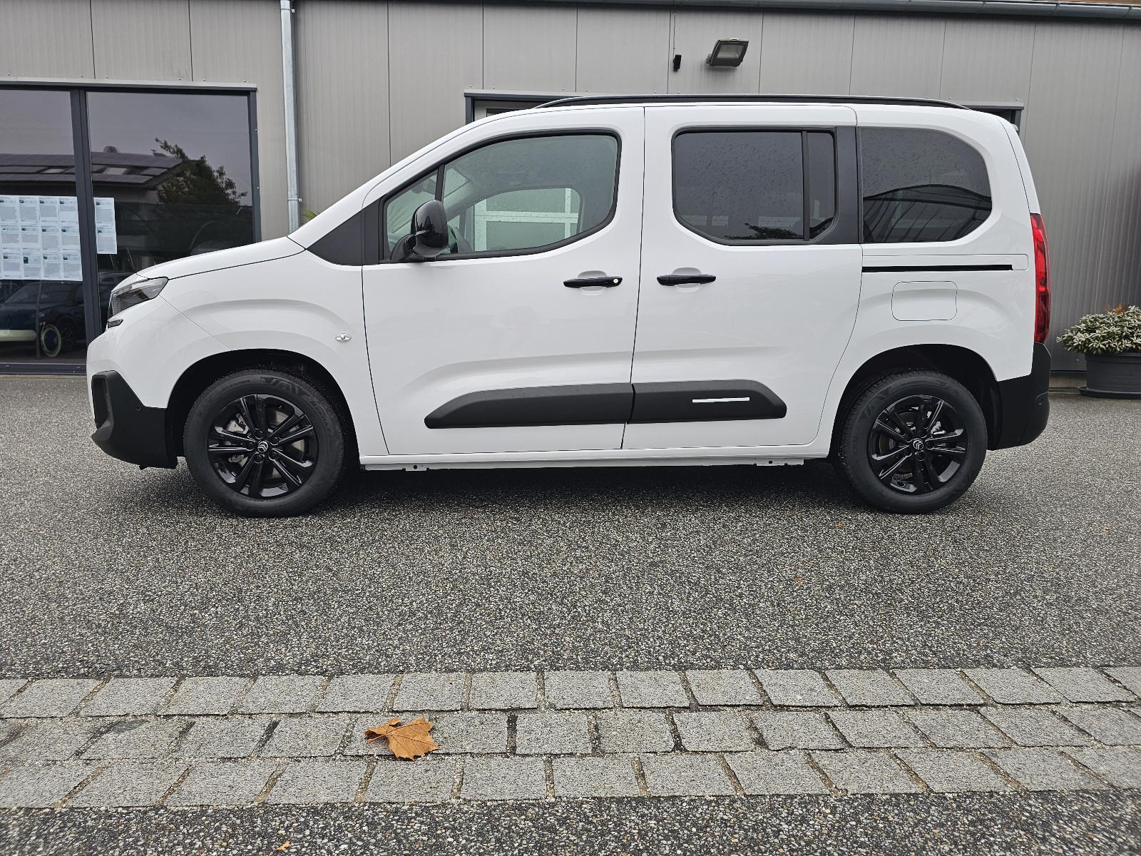 Citroën Berlingo PKW M Plus Automatik Style+Comfort*AHK*